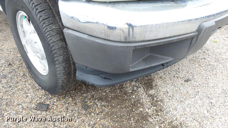 image for item DC3212 2005 Chevrolet Colorado Crew Cab pickup truck