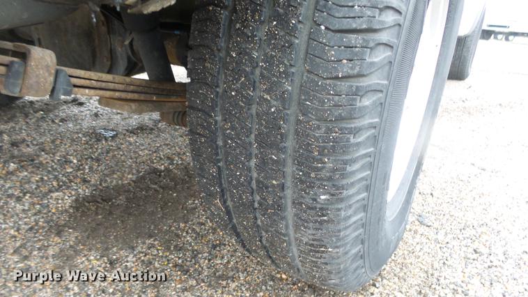 image for item DC3212 2005 Chevrolet Colorado Crew Cab pickup truck