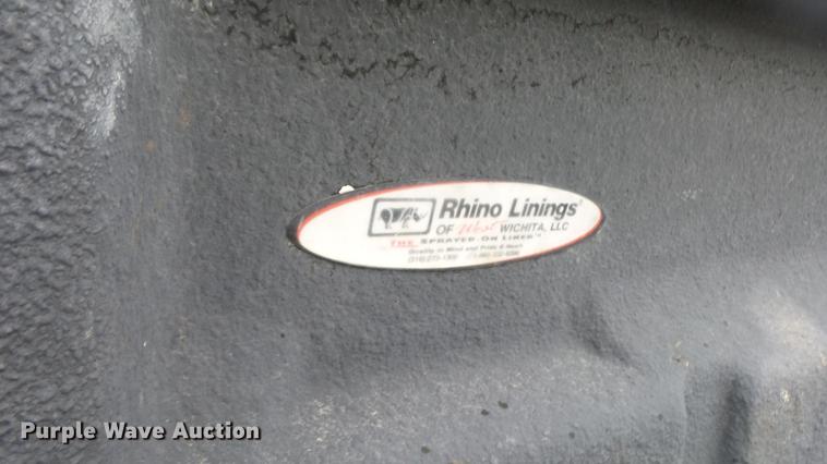 image for item DC3214 2003 Chevrolet Silverado 2500HD Ext. Cab pickup truck