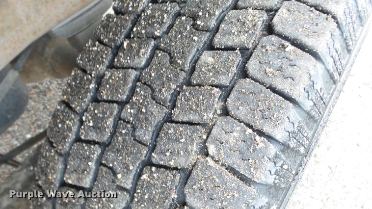 image for item DC3214 2003 Chevrolet Silverado 2500HD Ext. Cab pickup truck