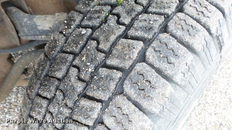 image for item DC3214 2003 Chevrolet Silverado 2500HD Ext. Cab pickup truck