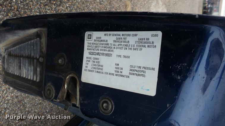 image for item DC3215 2000 Chevrolet C2500 pickup truck