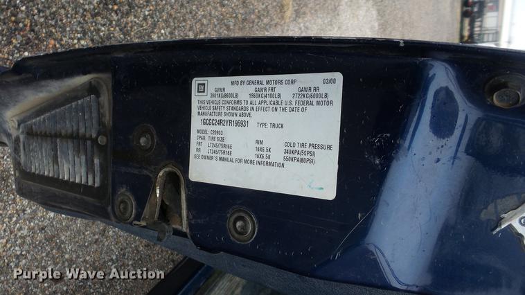 image for item DC3215 2000 Chevrolet C2500 pickup truck