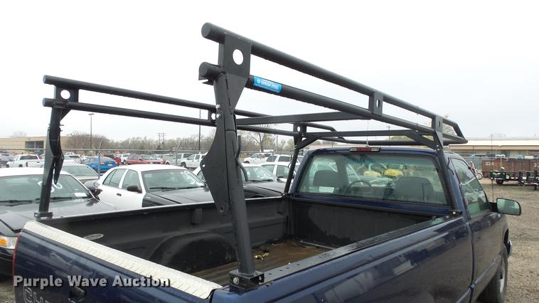 image for item DC3215 2000 Chevrolet C2500 pickup truck