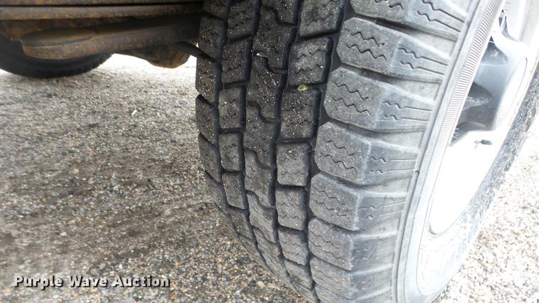 image for item DC3215 2000 Chevrolet C2500 pickup truck