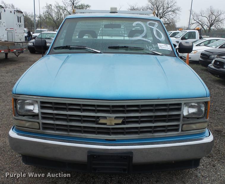 image for item DC3216 1999 Chevrolet C2500 pickup truck