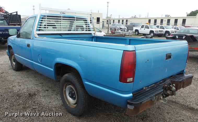image for item DC3216 1999 Chevrolet C2500 pickup truck