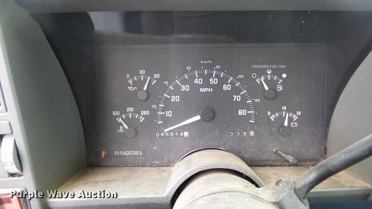 image for item DC3216 1999 Chevrolet C2500 pickup truck