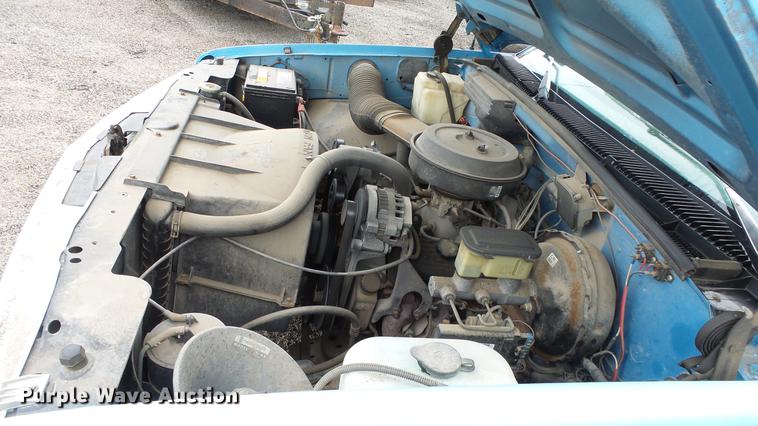 image for item DC3216 1999 Chevrolet C2500 pickup truck