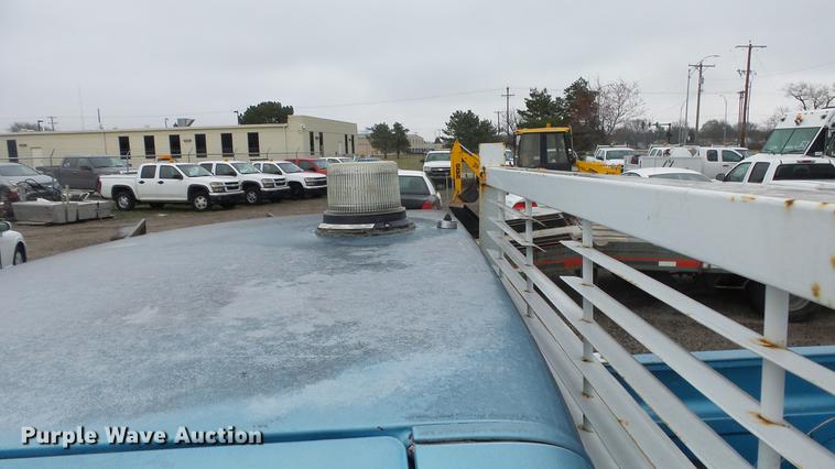 image for item DC3216 1999 Chevrolet C2500 pickup truck