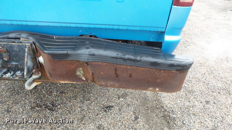 image for item DC3216 1999 Chevrolet C2500 pickup truck