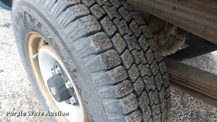 image for item DC3216 1999 Chevrolet C2500 pickup truck