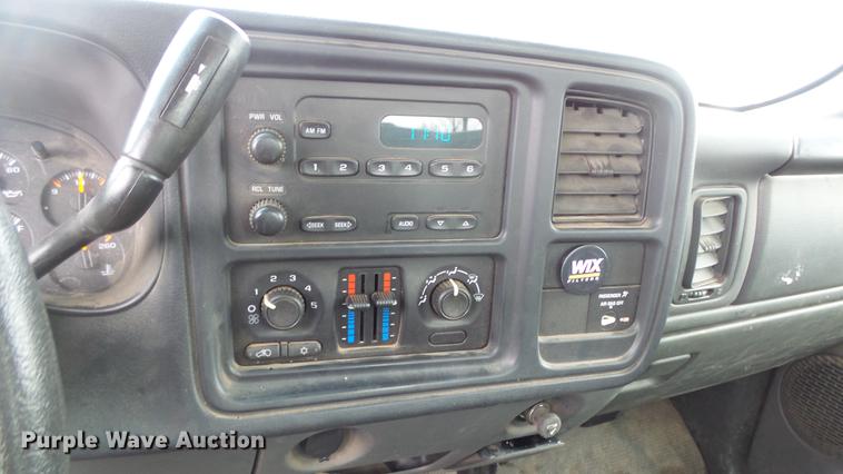 image for item DC3217 2005 Chevrolet Silverado 2500HD pickup truck