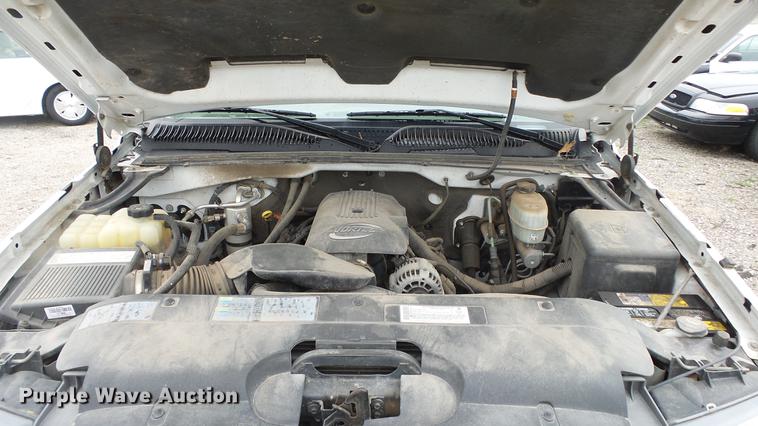 image for item DC3217 2005 Chevrolet Silverado 2500HD pickup truck