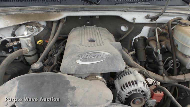 image for item DC3217 2005 Chevrolet Silverado 2500HD pickup truck