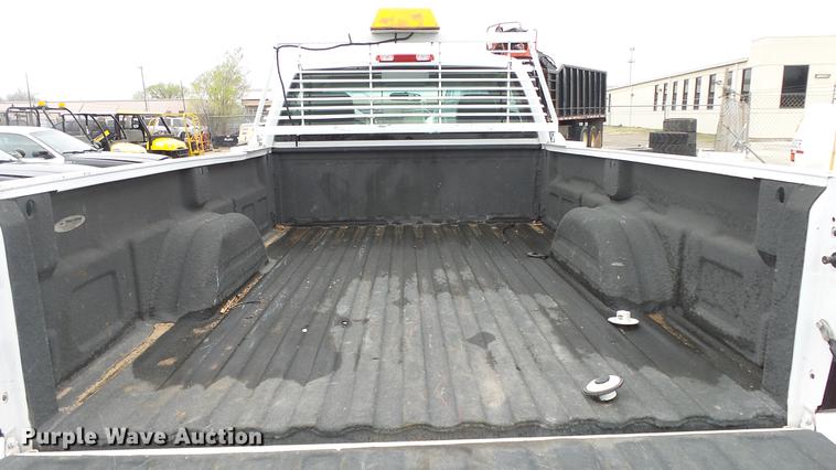 image for item DC3217 2005 Chevrolet Silverado 2500HD pickup truck