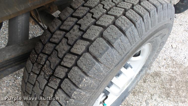 image for item DC3217 2005 Chevrolet Silverado 2500HD pickup truck