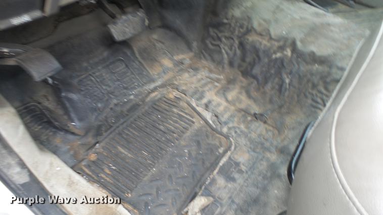 image for item DC3218 2008 Ford F250 Super Duty XL pickup truck