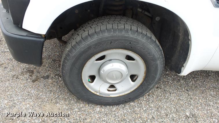 image for item DC3218 2008 Ford F250 Super Duty XL pickup truck