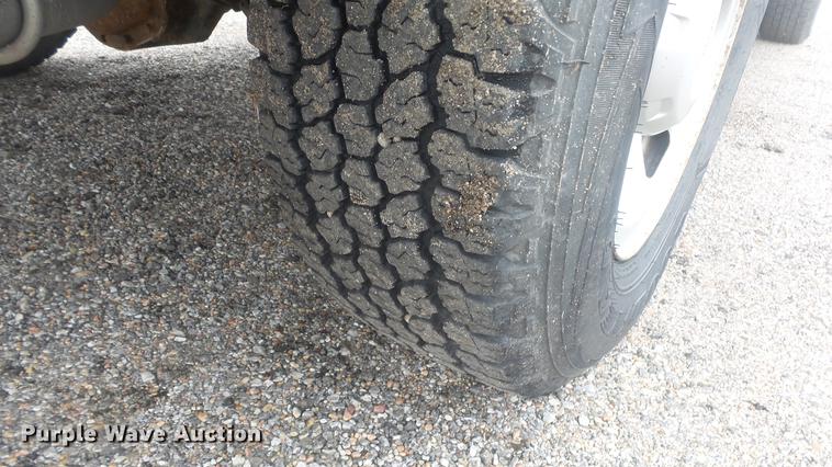 image for item DC3218 2008 Ford F250 Super Duty XL pickup truck