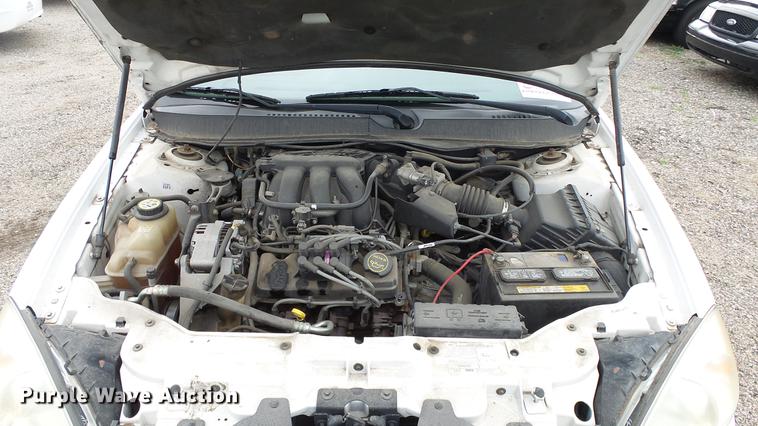 image for item DC3220 2006 Ford Taurus SE