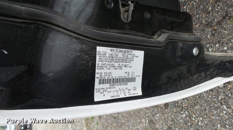 image for item DC3222 2009 Ford Crown Victoria Police Interceptor