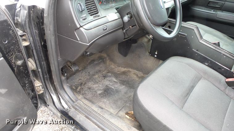 image for item DC3222 2009 Ford Crown Victoria Police Interceptor