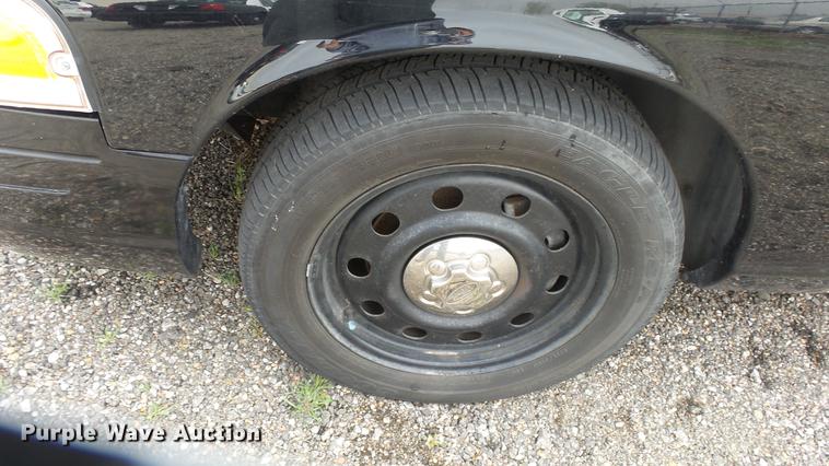 image for item DC3222 2009 Ford Crown Victoria Police Interceptor