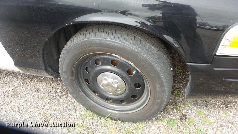 image for item DC3222 2009 Ford Crown Victoria Police Interceptor