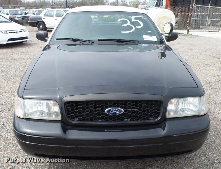 image for item DC3223 2011 Ford Crown Victoria Police Interceptor