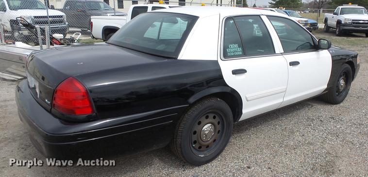 image for item DC3223 2011 Ford Crown Victoria Police Interceptor