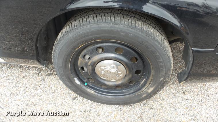 image for item DC3223 2011 Ford Crown Victoria Police Interceptor