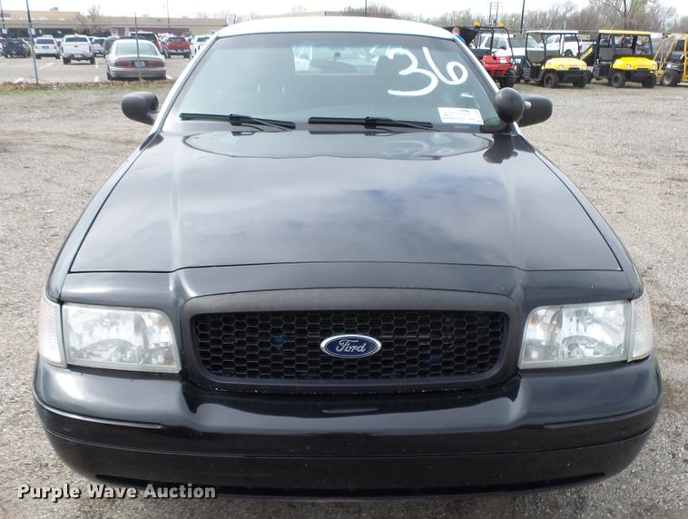 image for item DC3224 2011 Ford Crown Victoria Police Interceptor