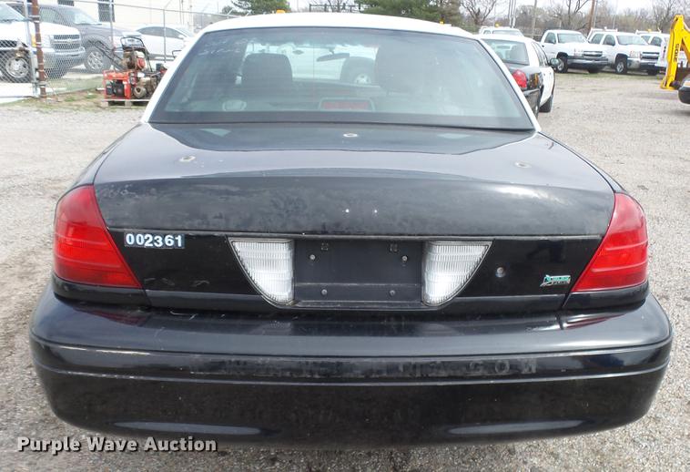 image for item DC3224 2011 Ford Crown Victoria Police Interceptor