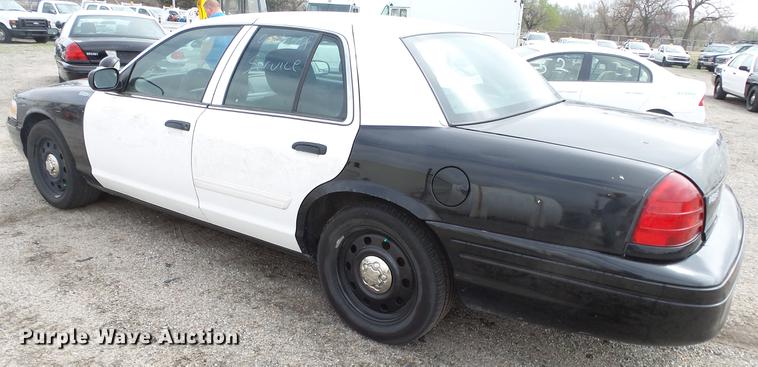 image for item DC3224 2011 Ford Crown Victoria Police Interceptor