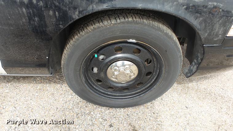 image for item DC3224 2011 Ford Crown Victoria Police Interceptor