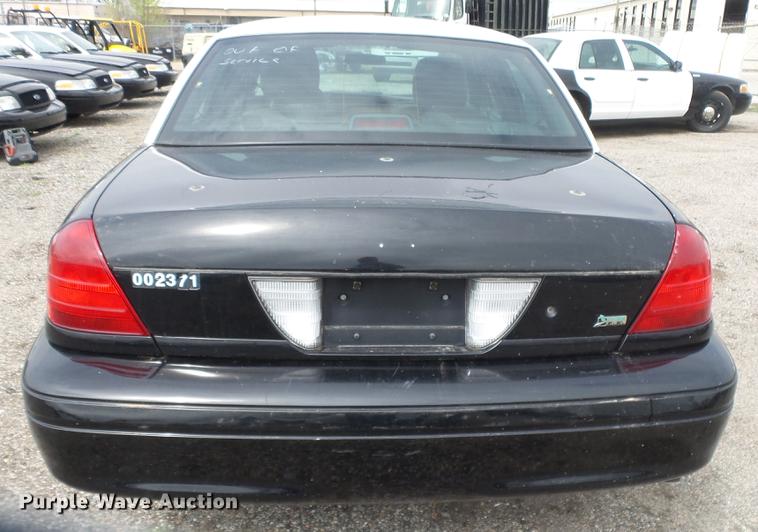 image for item DC3225 2011 Ford Crown Victoria Police Interceptor
