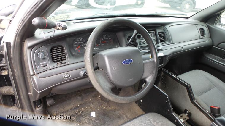 image for item DC3225 2011 Ford Crown Victoria Police Interceptor