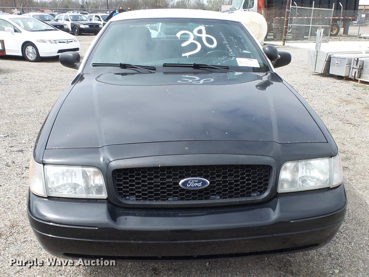 image for item DC3226 2011 Ford Crown Victoria Police Interceptor