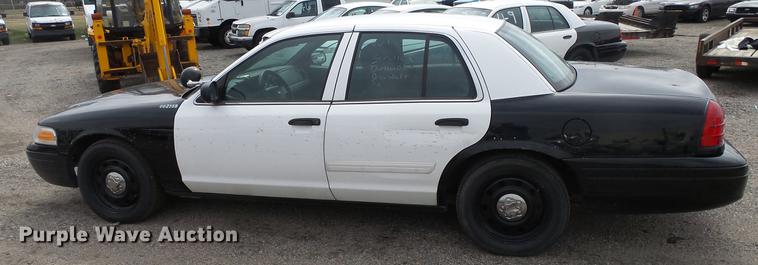 image for item DC3226 2011 Ford Crown Victoria Police Interceptor