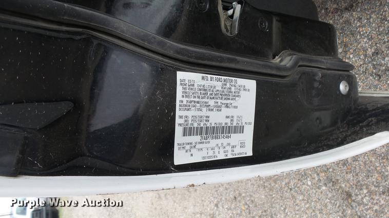 image for item DC3226 2011 Ford Crown Victoria Police Interceptor