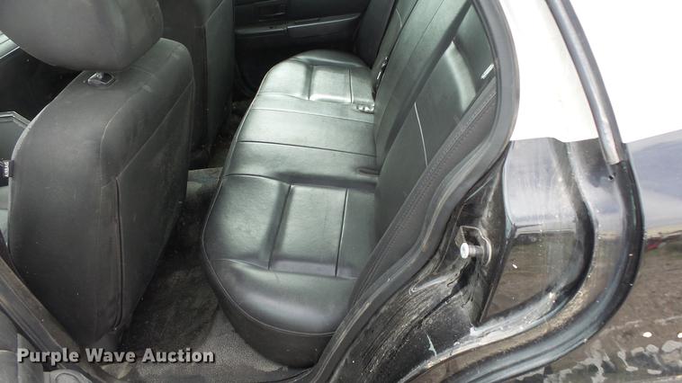 image for item DC3226 2011 Ford Crown Victoria Police Interceptor