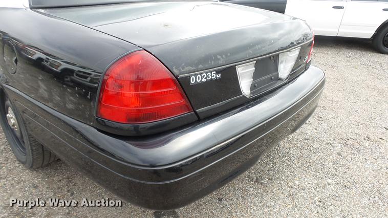image for item DC3226 2011 Ford Crown Victoria Police Interceptor