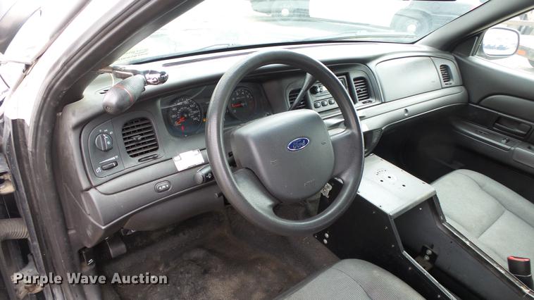image for item DC3227 2010 Ford Crown Victoria Police Interceptor