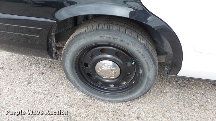 image for item DC3227 2010 Ford Crown Victoria Police Interceptor