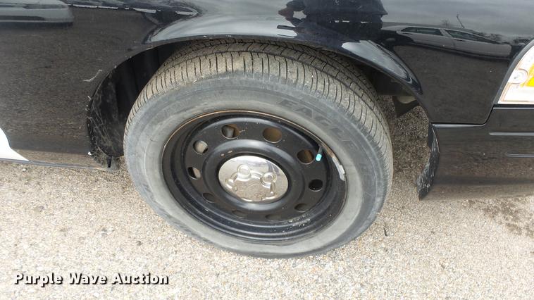 image for item DC3227 2010 Ford Crown Victoria Police Interceptor