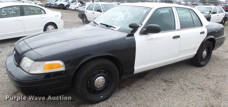 image for item DC3228 2011 Ford Crown Victoria Police Interceptor