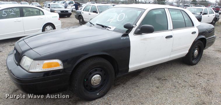 image for item DC3228 2011 Ford Crown Victoria Police Interceptor