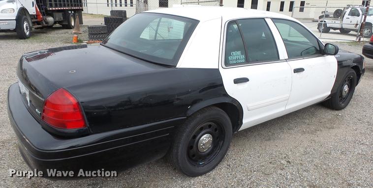 image for item DC3228 2011 Ford Crown Victoria Police Interceptor