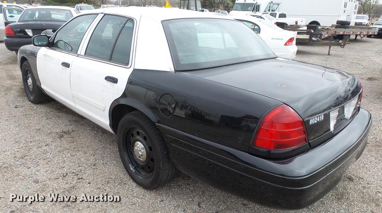 image for item DC3228 2011 Ford Crown Victoria Police Interceptor